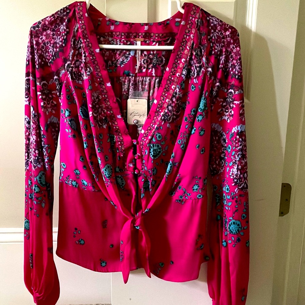 Free People silk shirt. Size: XS